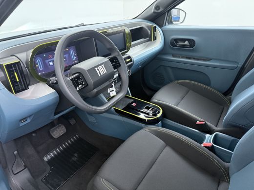 Fiat Grande Panda Icon | 10,25" touchscreen radio met Bluetooth, DAB & USB | Airconditioning handmatig | Cruise Con... ActivLease financial lease