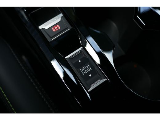 Peugeot 2008 GT | Active Safety Brake met camera en radar (automatisch noodremsysteem) met Distance Alert (waa... ActivLease financial lease