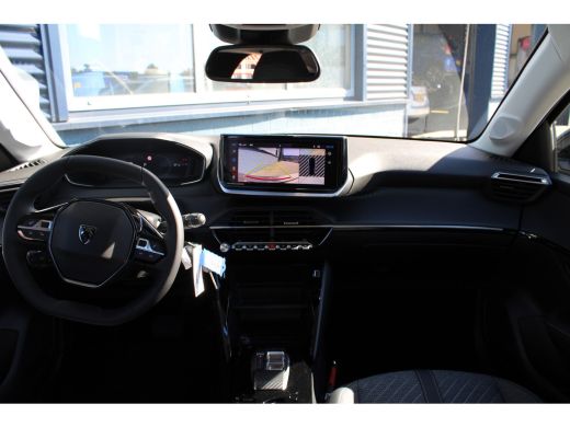 Peugeot 208 Allure | Elektrische parkeerrem | Extra getinte achterste zijruiten en achterruit | Extra getinte... ActivLease financial lease