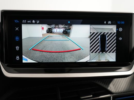 Peugeot 208 GT | Armsteunen op de voorportieren bekleed met kunstleder met groen sierstiksel (GT-Line) | Clim... ActivLease financial lease