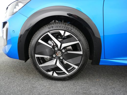 Peugeot 208 GT | Armsteunen op de voorportieren bekleed met kunstleder met groen sierstiksel (GT-Line) | Clim... ActivLease financial lease