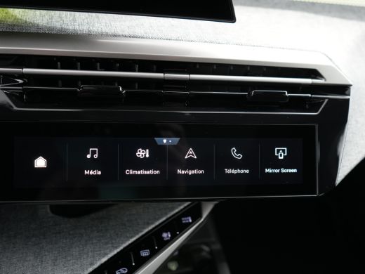 Peugeot e-3008 Launch Edition | Advanced Active Safety Brake met camera en radar (Pack Safety Plus) | Climate Co... ActivLease financial lease