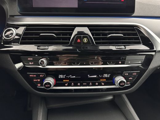 BMW 5 Serie 530e Business Edition Plus M-Sportpack ( Plug-in ) (INCL.BTW) *LEATHER | LASER-LIGHT | MEMORY-PAC... ActivLease financial lease