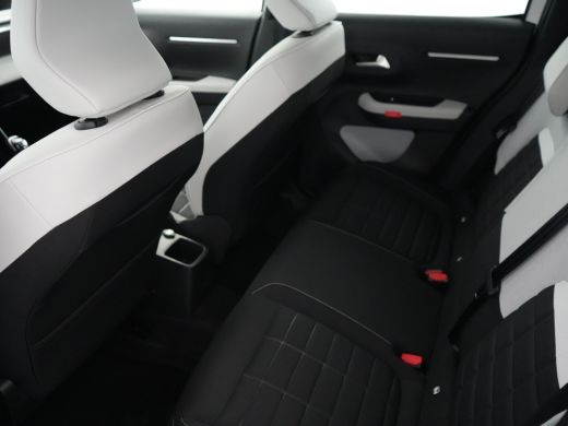 Citroën C3 1.2 Turbo 100pk Max | Dagrijverlichting | Draadloze telefoonlader | Extra getinte achterste zijru... ActivLease financial lease