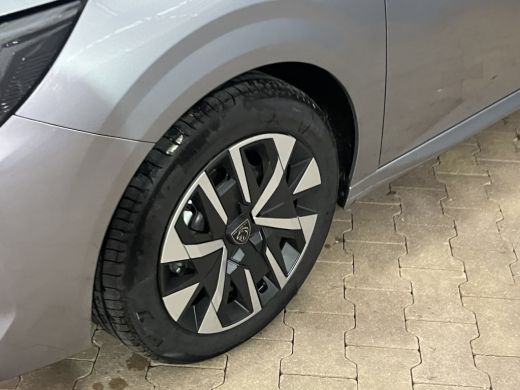 Peugeot 208 Style | Dashboard en deurpanelen in kunststof met carboneffect | Ecoled koplampen | Elektrisch ve... ActivLease financial lease