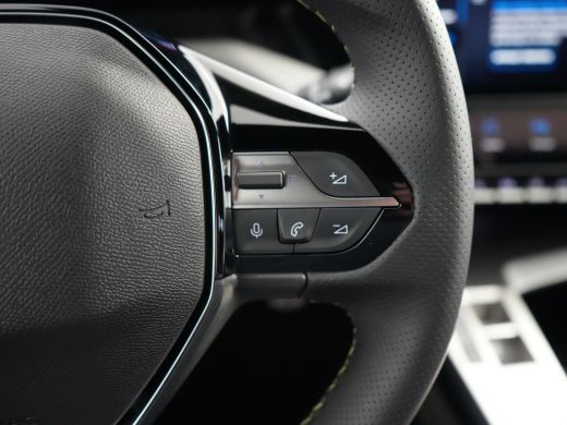 Peugeot e-308 | DEMO DEAL | GT Avantage EV 54 kWh | 11 kW lader | Navigatiesysteem | Sfeerverlichting ActivLease financial lease