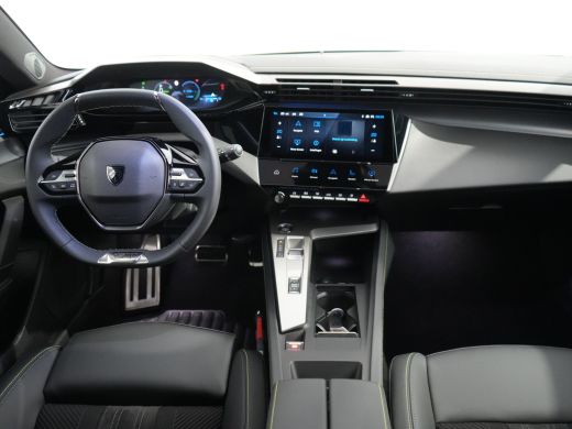 Peugeot e-308 | DEMO DEAL | GT Avantage EV 54 kWh | 11 kW lader | Navigatiesysteem | Sfeerverlichting ActivLease financial lease