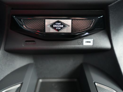 DS DS 3 Performance Line | 17" lichtmetalen velgen DUBLIN | DS Iris Navigatie System | Draadloze Apple Ca... ActivLease financial lease