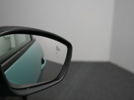 Fiat 600 Urban | 10,25" touchscreen radio met Bluetooth, DAB & USB | Automatische airconditioning | Cruise... ActivLease financial lease