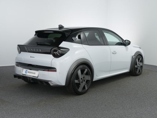 Lancia Ypsilon HF Automaat ActivLease financial lease