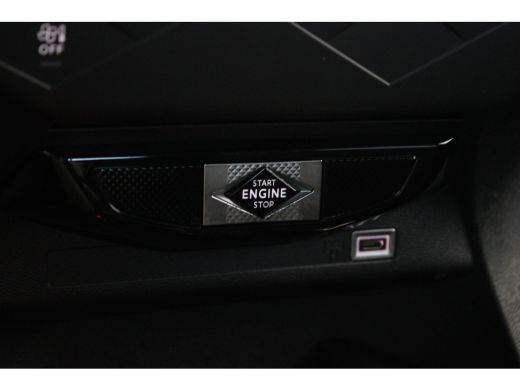 DS DS 3 1.2 PureTech Performance Line | Achteruitrijcamera | Achteruitrijcamera | Achteruitrijcamera ActivLease financial lease