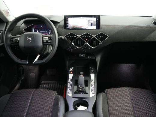 DS DS 3 1.2 PureTech Performance Line Automaat | Achteruitrijcamera | Airco (automatisch) | Apple Carplay... ActivLease financial lease