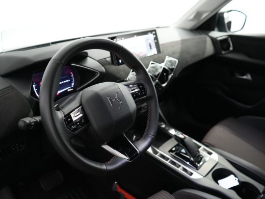 DS DS 3 1.2 PureTech Performance Line Automaat | Achteruitrijcamera | Airco (automatisch) | Apple Carplay... ActivLease financial lease