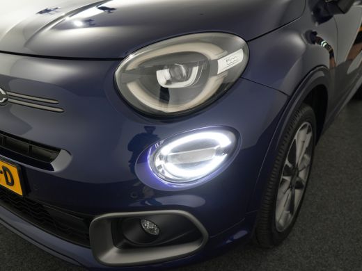 Fiat 500X 1.5 Hybrid Sport | Achterbank in delen neerklapbaar | Achteruitrijcamera | Airco (automatisch) ActivLease financial lease