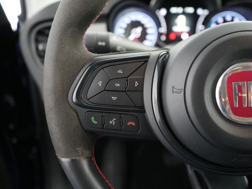 Fiat 500X 1.5 Hybrid Sport | Achterbank in delen neerklapbaar | Achteruitrijcamera | Airco (automatisch) ActivLease financial lease