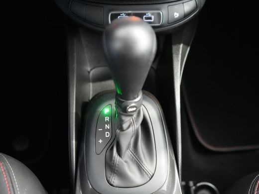 Fiat 500X 1.5 Hybrid Sport | Achterbank in delen neerklapbaar | Achteruitrijcamera | Airco (automatisch) ActivLease financial lease