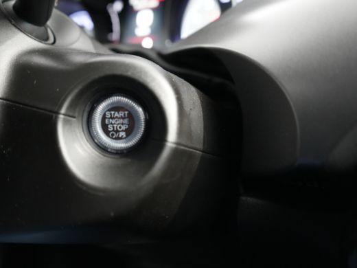 Fiat 500X 1.5 Hybrid Sport | Achterbank in delen neerklapbaar | Achteruitrijcamera | Airco (automatisch) ActivLease financial lease