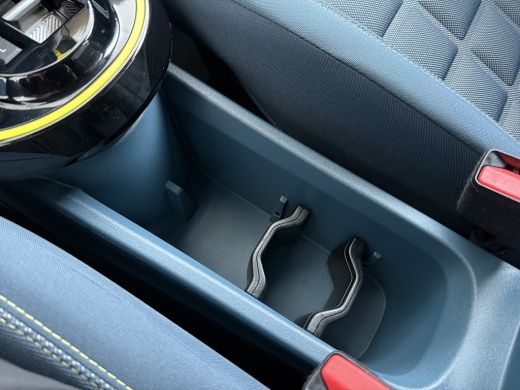 Fiat Grande Panda La Prima, | Parkeersensoren Voor en Achter | Cruise Control | Apple Carplay & Android Auto ActivLease financial lease