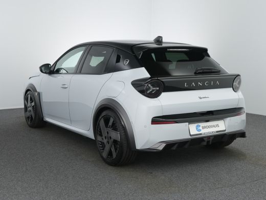 Lancia Ypsilon HF Automaat ActivLease financial lease