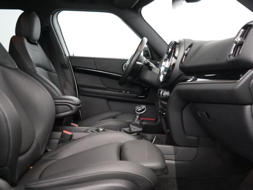 Mini Countryman 2.0 Cooper S E ALL4 Chili | Achterbank in delen neerklapbaar | Achteruitrijcamera | Afwijkende da... ActivLease financial lease