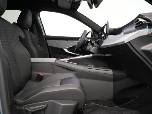 Peugeot 3008 | Demo Deal | 1.2 Hybrid 145 GT Exclusive | Apple Carplay/Android Auto|telefoonintegratie premium... ActivLease financial lease