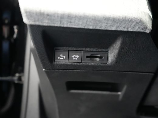 Peugeot 3008 GT | 360 vision & Drive Assist Plus Pack | Advanced Active Safety Brake met camera en radar (Pack... ActivLease financial lease