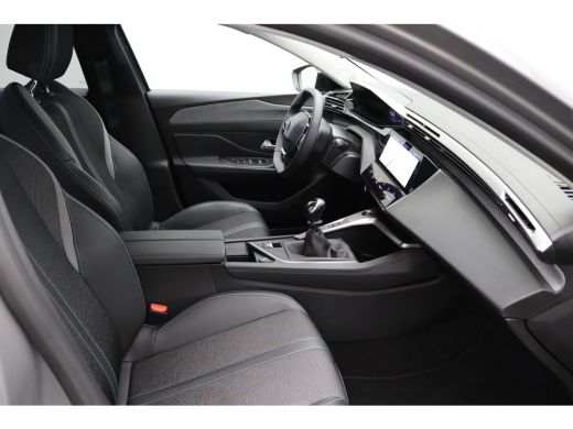 Peugeot 308 SW 1.2 PureTech Allure | Achterbank in delen neerklapbaar | Achteruitrijcamera | Apple Carplay/An... ActivLease financial lease