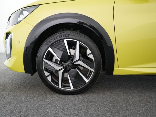 Peugeot e-208 | Demo Deal | EV GT Avantage 51 kWh | Bestuurdersstoel met massage | Camera voor | Electronic cli... ActivLease financial lease
