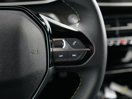 Peugeot e-208 | Demo Deal | EV GT Avantage 51 kWh | Bestuurdersstoel met massage | Camera voor | Electronic cli... ActivLease financial lease