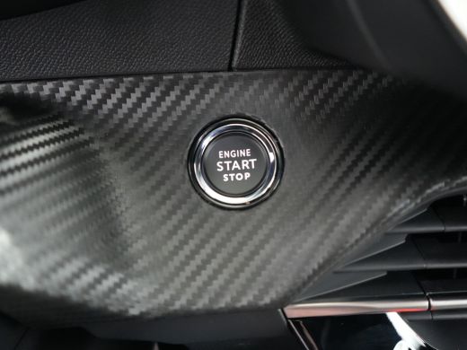 Peugeot e-208 | Demo Deal | EV GT Avantage 51 kWh | Bestuurdersstoel met massage | Camera voor | Electronic cli... ActivLease financial lease