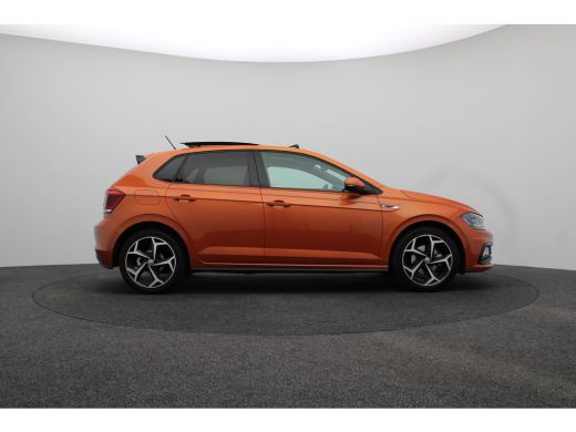 Volkswagen Polo 1.0 TSI Highline Business R-Line Panoramadak | Achterbank in delen neerklapbaar | Achteruitrijcam... ActivLease financial lease