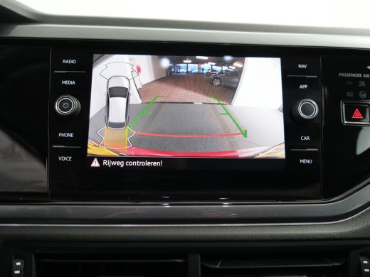 Volkswagen Taigo 1.0 TSI Style | Achterbank in delen neerklapbaar | Achteruitrijcamera | Airco (automatisch) ActivLease financial lease