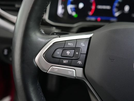 Volkswagen Taigo 1.0 TSI Style | Achterbank in delen neerklapbaar | Achteruitrijcamera | Airco (automatisch) ActivLease financial lease