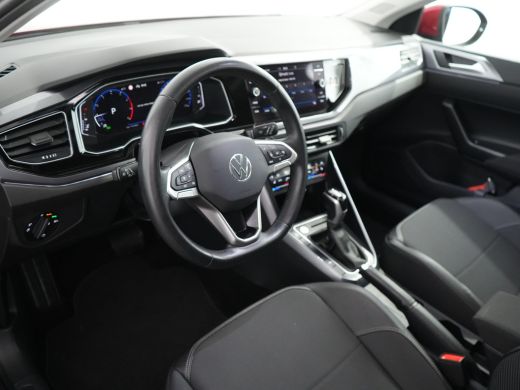 Volkswagen Taigo 1.0 TSI Style | Achterbank in delen neerklapbaar | Achteruitrijcamera | Airco (automatisch) ActivLease financial lease