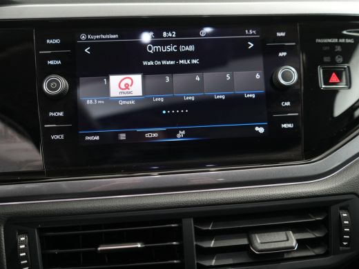 Volkswagen Taigo 1.0 TSI Style | Achterbank in delen neerklapbaar | Achteruitrijcamera | Airco (automatisch) ActivLease financial lease