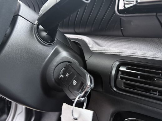 Citroën C3 Aircross 1.2 Hybrid 145pk Max | Achteruitrijcamera | Afwijkende dakkleur | Apple Carplay/Android Auto|tele... ActivLease financial lease