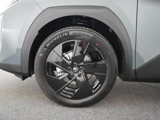 Citroën C5 Aircross Max | 'Extended Ambient Lightning': Uitgebreide sfeerverlichting langs het dashboard, tweeters, v... ActivLease financial lease