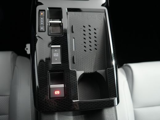 Citroën C5 Aircross Max | 'Extended Ambient Lightning': Uitgebreide sfeerverlichting langs het dashboard, tweeters, v... ActivLease financial lease