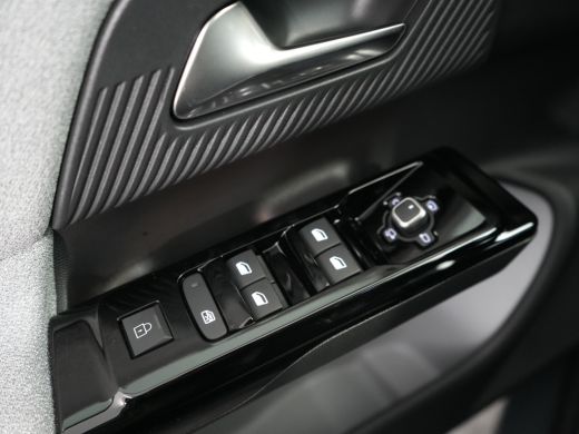 Citroën C5 Aircross Max | 'Extended Ambient Lightning': Uitgebreide sfeerverlichting langs het dashboard, tweeters, v... ActivLease financial lease