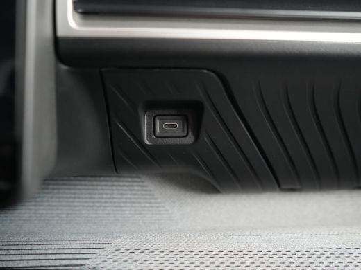 Citroën &euml;-C3 Max 113pk 44 kWh | Achteruitrijcamera | Armsteun voor | Bandenspanningscontrolesysteem ActivLease financial lease