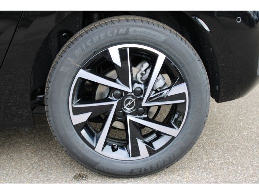 Opel Corsa GS | Achteruitrijcamera 180&deg; | Dode hoek waarschuwing | Draadloze Apple Carplay en Android Auto ActivLease financial lease