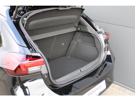 Opel Corsa GS | Achteruitrijcamera 180&deg; | Dode hoek waarschuwing | Draadloze Apple Carplay en Android Auto ActivLease financial lease