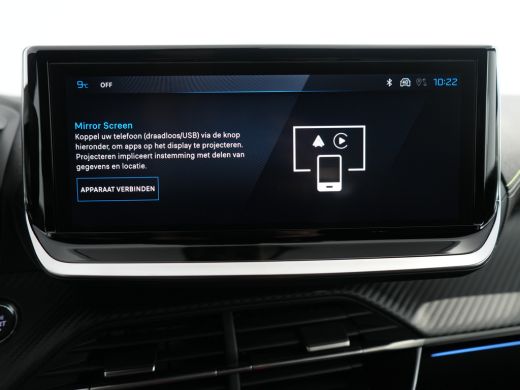 Peugeot 208 GT | Armsteunen op de voorportieren bekleed met kunstleder met groen sierstiksel (GT-Line) | Clim... ActivLease financial lease