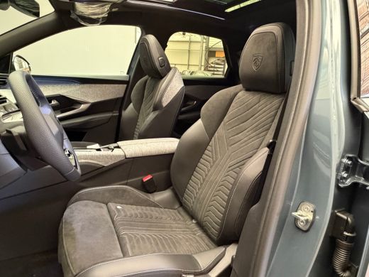 Peugeot 3008 GT | Advanced Active Safety Brake met camera en radar (Pack Safety Plus) | Climate Control | Elek... ActivLease financial lease