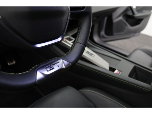 Peugeot 308 SW 1.2 PureTech GT | Achterbank in 3 delen neerklapbaar met skiluik | Achterbank in delen neerkla... ActivLease financial lease