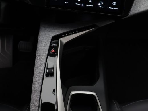 Peugeot 5008 1.2 Hybrid 136 Allure Automaat | 2 stoelen op derde rij | Achteruitrijcamera | Cruise control ada... ActivLease financial lease