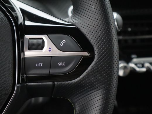 Peugeot e-2008 EV GT 54 kWh | 11 kW lader | Achteruitrijcamera | Airco (automatisch) ActivLease financial lease