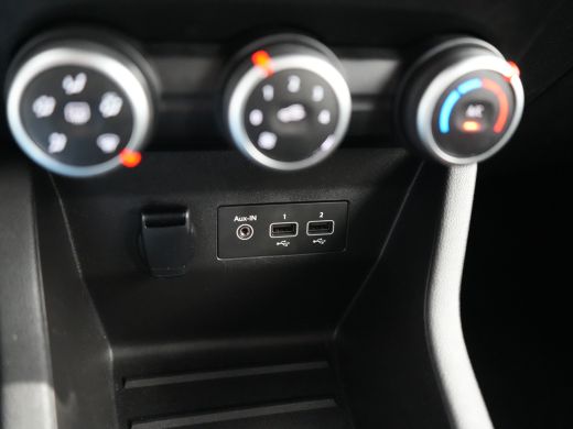 Renault Clio 1.0 TCe 90 Equilibre | Airco | Apple Carplay/Android Auto|telefoonintegratie premium | Bluetooth ... ActivLease financial lease