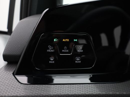 Volkswagen Golf 1.4 eHybrid GTE NL Auto! | Achteruitrijcamera | Apple Carplay/Android Auto|telefoonintegratie pre... ActivLease financial lease