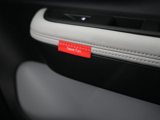 Citroën &euml;-C3 Aircross Max | Achteruitrijcamera | Boordlader 11kW - 3 fasen | Extra getinte achterste zijruiten en achte... ActivLease financial lease